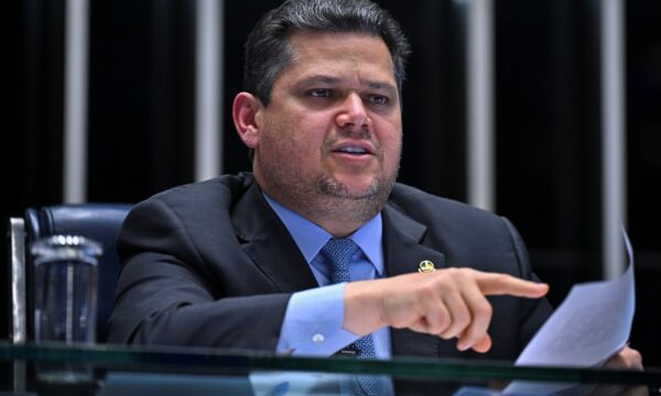 Governo diz que Alcolumbre vai avançar com reforma de concessões e PPP