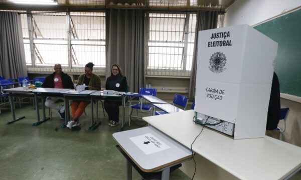 Como votar nas eleições 2026? Guia com regras, data e número dos candi