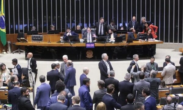 PL amplia bancada e terá 121 deputados; veja a nova composição da Câmara