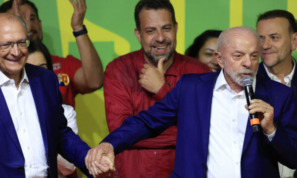 Lula avalia anunciar Alckmin ministro da Fazenda em tentativa de virada no segundo turno