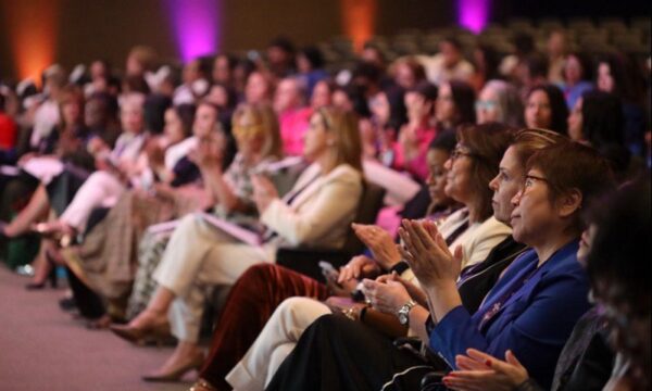 Educação executiva abre novos caminhos para mulheres na liderança indu