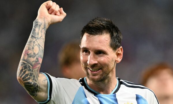 Corrida por ingressos de até R$ 1,6 mil esgota em 90 minutos para a despedida de Messi