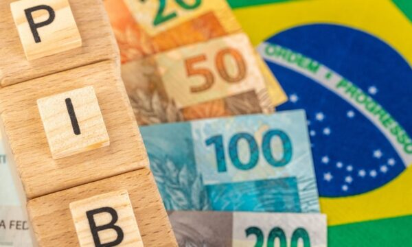 Money Times 10 anos: desemprego e inflação caem, mas dívida dispara; v