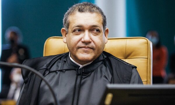 Nunes Marques suspende veto e libera candidatura de Deltan Dallagnol a